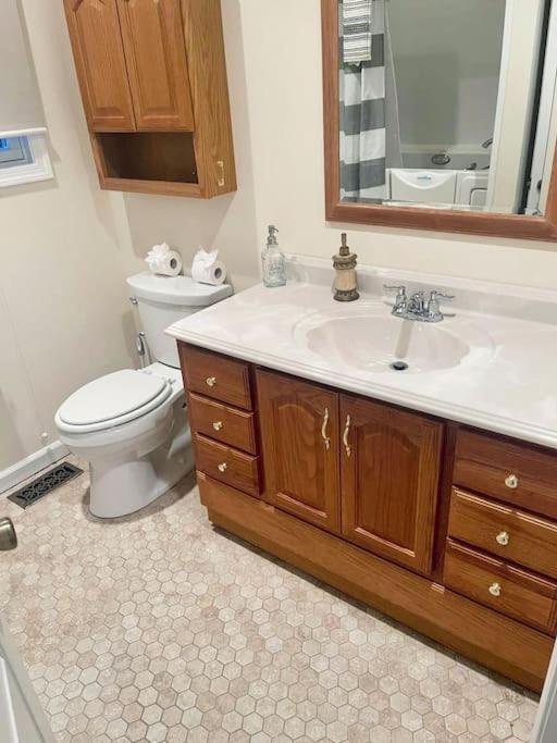 Entire Private 2 Bedrooms House, Nice Neighborhood Arnold Екстериор снимка